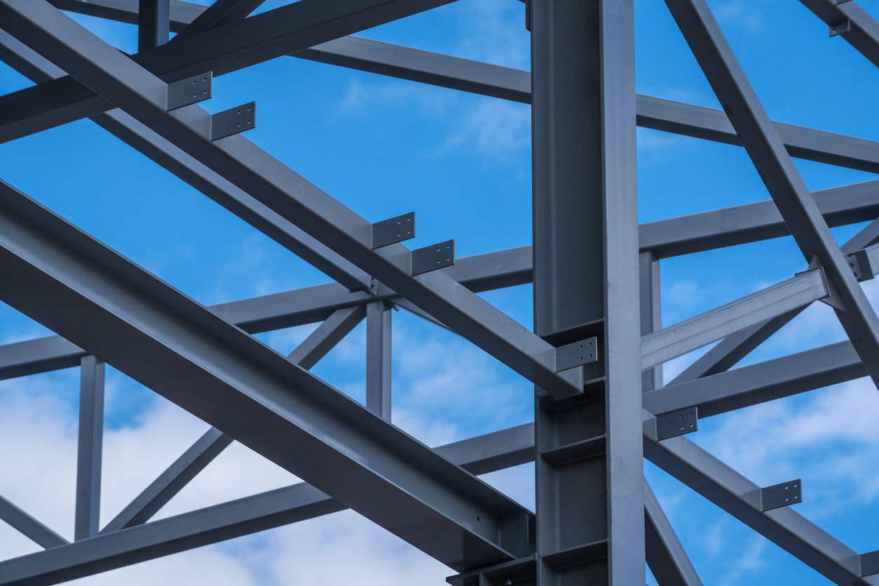 Steel Buildings Buyers Guide: What to Know Before You Request Quotes - Bespoke Industrial Steel Building Quotes